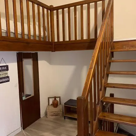 Studio Gare St Roch, Place De La Comedie & Wifi Apartamento *